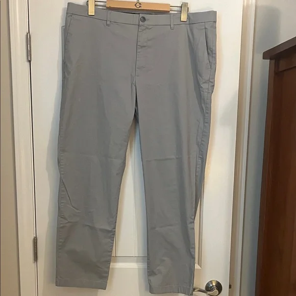 Alfani Light Gray Chinos for Men. Size 40/30 - Picture 1 of 3